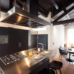 Amazing Modern Design Home, Campo Dei Mori. Wifi , Venise Italie