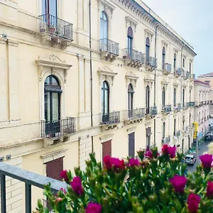 dimora-lupo_lifestyle-bb.catania-hotels.net/